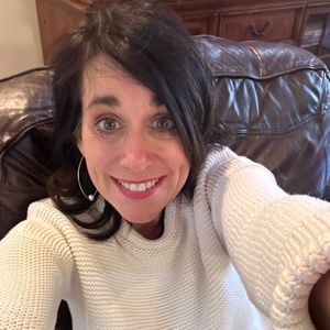 Meet your Posher, Julie-ann